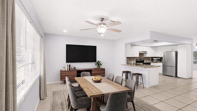 7106 NW 80th Ave, Unit 7106 in Tamarac, FL - Building Photo - Building Photo