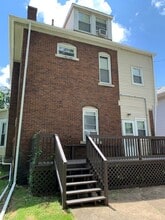 86 W State St, Unit C in Athens, OH - Foto de edificio - Building Photo