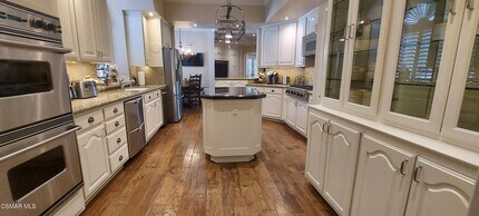 5892 Indian Crest Cir in Westlake Village, CA - Building Photo - Building Photo