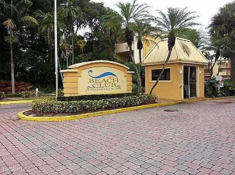 9357 Fontainebleau Blvd-Unit -# D124 in Miami, FL - Foto de edificio