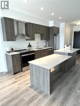 15 Glebe St in Cambridge, ON - Building Photo - Building Photo