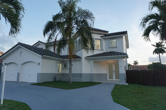 15614 SW 110th Terrace in Miami, FL - Building Photo - Building Photo
