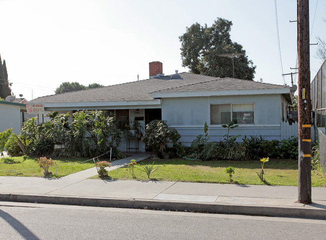 4840 Clara St in Bell, CA - Building Photo - Building Photo