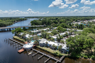 Cedar Creek Condominiums in Jacksonville, FL - Building Photo - Building Photo