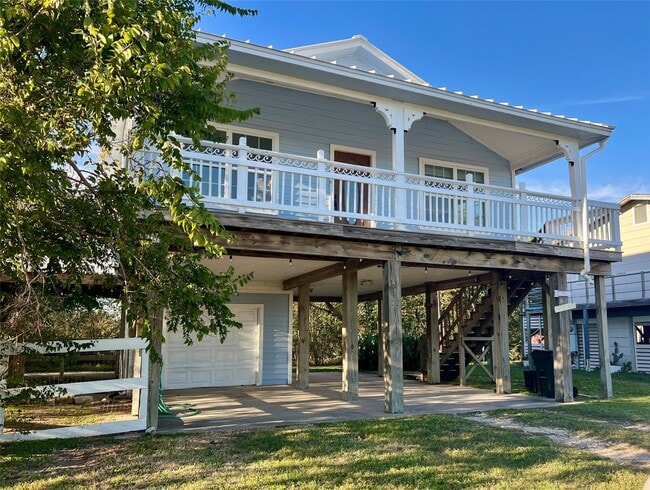 property at 1578 Railroad St