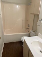 5420 Creekridge Dr in Arlington, TX - Building Photo - Building Photo