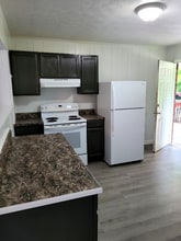 218 Morning Dr in Harriman, TN - Building Photo - Building Photo