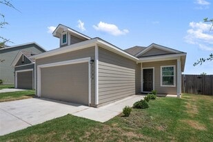 1104 Cattail Ln in Bastrop, TX - Building Photo