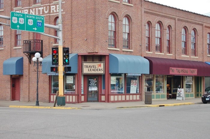 205 Plum St in Red Wing, MN - Building Photo