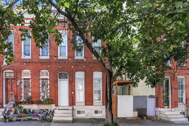 property at 7 E Ostend St