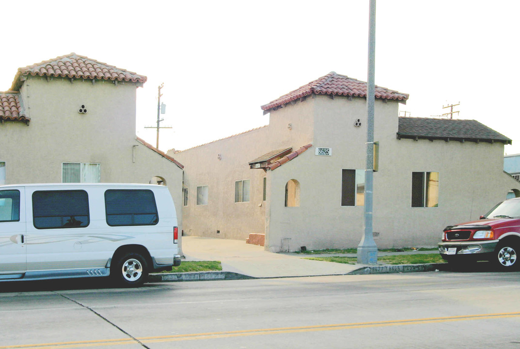 8625 State St in South Gate, CA - Building Photo