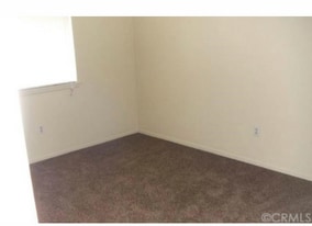 4263 Kingsbury Pl in Riverside, CA - Building Photo