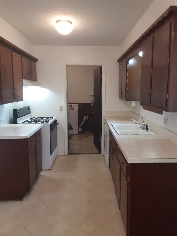 212 S Bell Dr in Midwest City, OK - Building Photo - Building Photo
