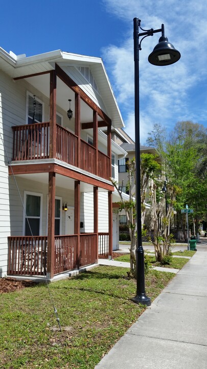 1426 NW 3rd Ave, Unit 1426 A in Gainesville, FL - Foto de edificio