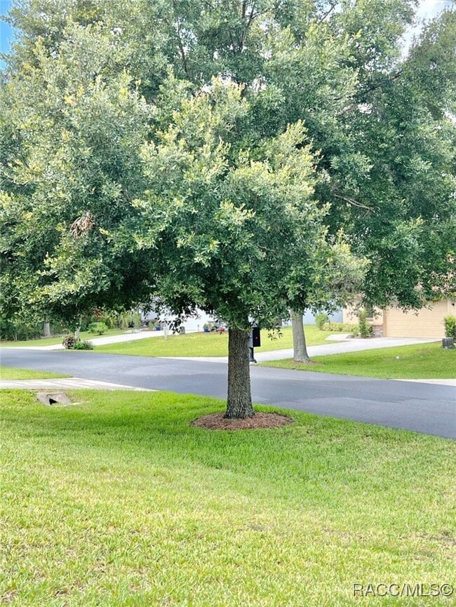 property at 2395 N Brentwood Cir