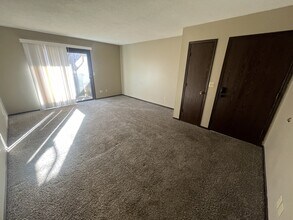 511 Laurel St in Warrensburg, MO - Building Photo - Building Photo