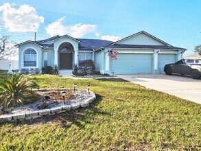 3073 Coronet Ct in Spring Hill, FL - Building Photo - Building Photo