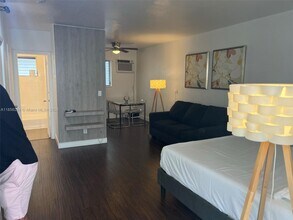 740 Michigan Ave in Miami Beach, FL - Building Photo - Building Photo