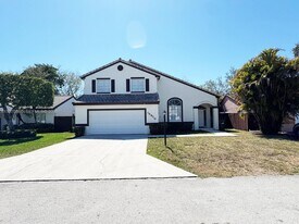 15920 SW 79th Terrace in Miami, FL - Building Photo