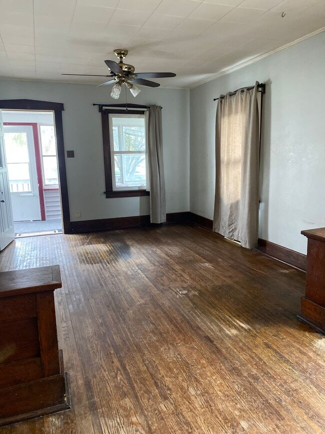 226 Western Ave in Waterloo, IA - Building Photo - Building Photo