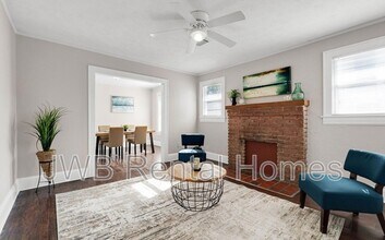 472 W 66th St in Jacksonville, FL - Building Photo - Building Photo