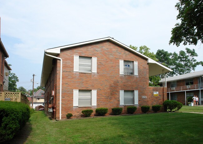 1369 Forsythe Ave in Columbus, OH - Foto de edificio - Building Photo