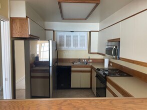 100 South St, Unit 100 South Street #109 in Sausalito, CA - Building Photo - Building Photo
