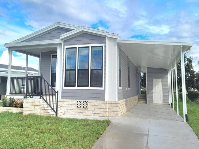 41094 Roselle Lp in Zephyrhills, FL - Building Photo - Building Photo
