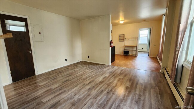 37 Drew Ave in Highland Falls, NY - Building Photo - Building Photo