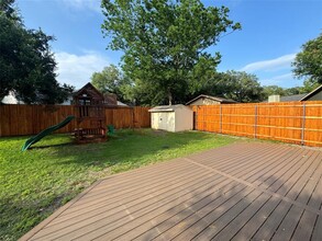 9012 Texas Sun Dr in Austin, TX - Building Photo - Building Photo