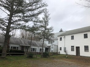 79 Traver Rd in Pleasant Valley, NY - Building Photo - Building Photo