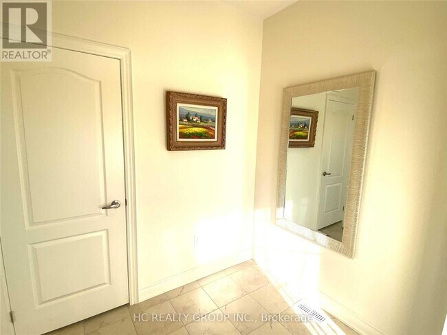 33 Carratuck St in East Gwillimbury, ON - Building Photo - Building Photo