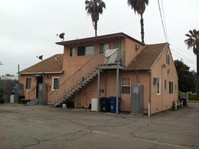 6422 Mammoth Ave in Valley Glen, CA - Foto de edificio - Building Photo