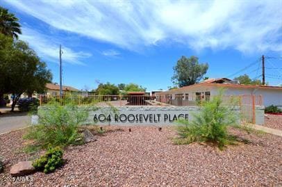 604 S Roosevelt St in Tempe, AZ - Building Photo