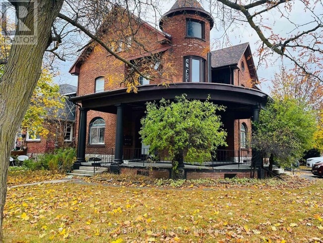 property at 80-80 Bridge St W