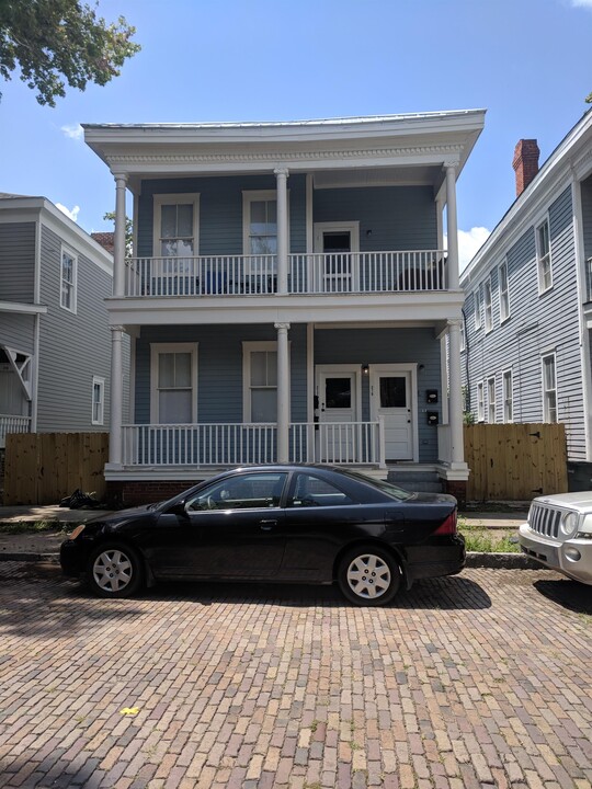 219 W 31st St in Savannah, GA - Foto de edificio