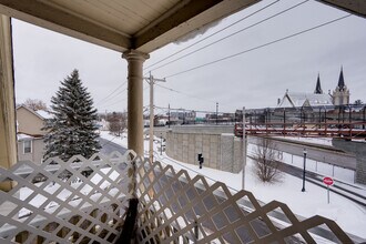 1102 Sunset Ave in Utica, NY - Building Photo - Building Photo