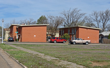 The Mecca in Lubbock, TX - Foto de edificio - Building Photo