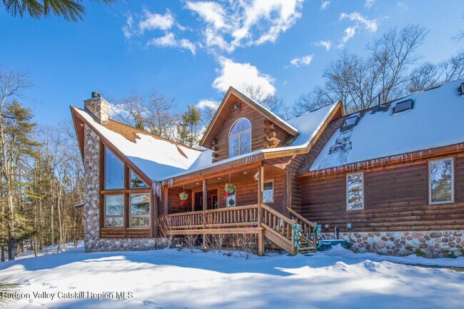 451 Krumville Rd in Olivebridge, NY - Building Photo - Building Photo