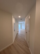 1827 N L St, Unit C2 in Lake Worth Beach, FL - Building Photo - Building Photo