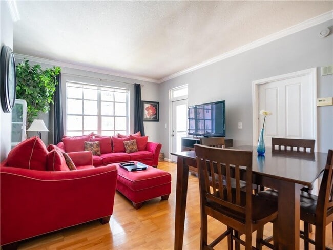 1101 Juniper St NE in Atlanta, GA - Building Photo - Building Photo