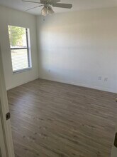 1055 Bismarck Rd in Punta Gorda, FL - Foto de edificio - Building Photo