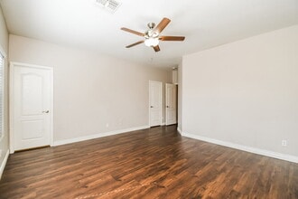 631 E Renegade Pl in San Tan Valley, AZ - Building Photo - Building Photo