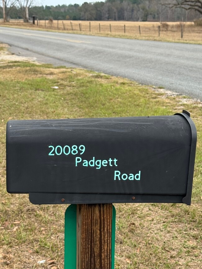 20089 Padgett Rd in Andalusia, AL - Foto de edificio - Building Photo