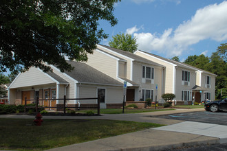 Union Valley Apartments in Finleyville, PA - Building Photo - Building Photo