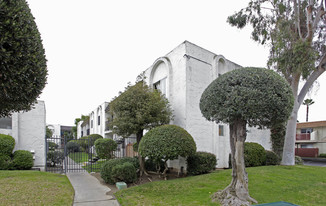 Monterey Manor Apartments