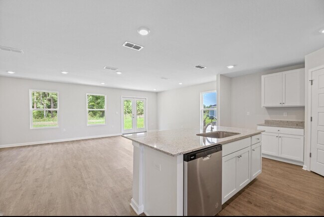 149 Needle Thrush Cir in Crawfordville, FL - Building Photo - Building Photo