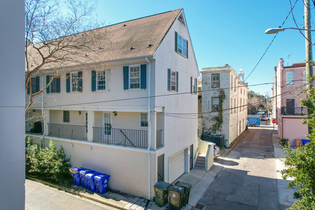 15 Horlbeck Aly in Charleston, SC - Building Photo - Building Photo