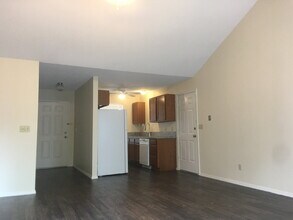3518 W Buckeye St in Fayetteville, AR - Building Photo - Building Photo