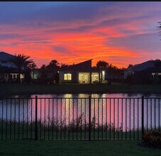 10332 Northbrook Cir in Palm Beach Gardens, FL - Building Photo - Building Photo